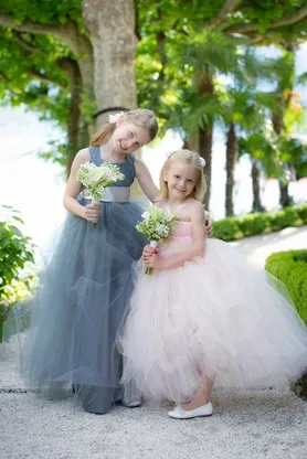Óvatosan, a gyerekek az esküvőn! (Wedding) Óvatosan, a gyerekek az esküvőn!