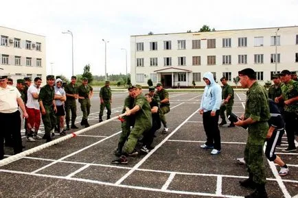 Arról, hogy ő volt a mi hadsereg és elfogultság - dahamite (Army) Ahhoz, hogy megtanulják, hogyan kell elhelyezni a mi katonai szolgálatot, és a torzítás - dahamite