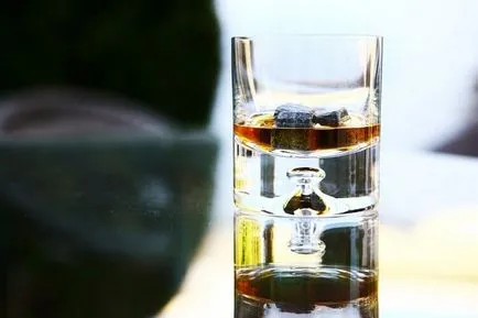 Hűtés kövek whisky - azt mondják - nem - jég