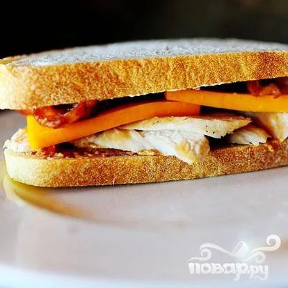 Panini csirkével és szalonnával - lépésről lépésre recept fotók a (kulináris) Panini csirkével és szalonnával - lépésről lépésre recept fotók