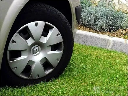 Parkolás a ház saját kezével -, hogyan lehet egy parkoló fotó (parkolás az ország saját kezűleg) Parkolás a ház saját kezével -, hogyan lehet egy parkoló Photo