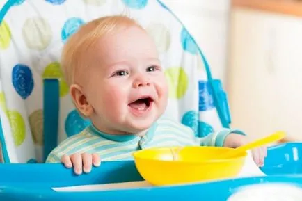 Táplálkozás gyermekek legfeljebb egy évig a termékek listáját, az ételek bevezetésének, amelyek engedélyezettek