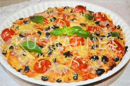 Pizza sonka, sajt és paradicsom