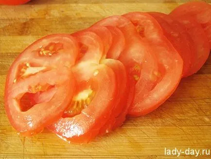 Pizza sonkával és paradicsommal, egyszerű receptek képekkel