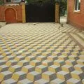 Site parkoló a ház az autó alatt a kezüket (videó) (saját) Site parkoló a ház az autó alatt a kezüket (videó)