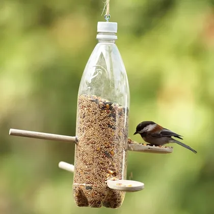 Gyertyatartók a kezüket