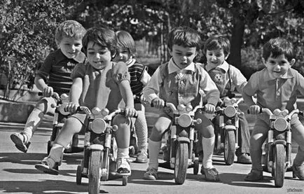 Generation x, y, z - mit jelent ez, az anyaság - terhesség, szülés, a táplálkozás, az oktatás (generáció) Generation x, y, z - mit jelent ez, az anyaság - terhesség, szülés, a táplálkozás, az oktatás