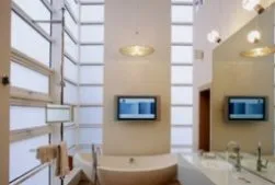 A mennyezetet a fürdőszobában (plafon) A mennyezetet a fürdőszobában