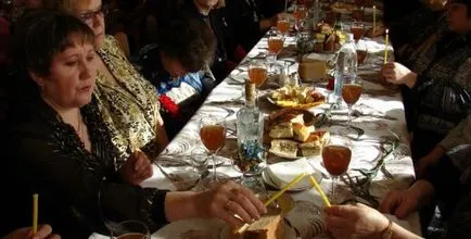 Jelek a temetésen, és a temető nem tudja, hogyan kell viselkedni (mi) Jelek a temetésen, és a temető nem tudja, hogyan kell viselkedni