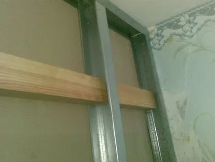 Cum se montează rafturi pentru gips carton pentru a păstra