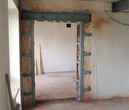 Cât de frumos sigiliu ușă cu mâinile după instalarea ușilor de gips-carton în perete (usa) Cât de frumos sigiliu ușă cu mâinile după instalarea ușilor de gips-carton în perete
