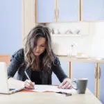 Cum de a scrie o descriere a modelului (eșantion) ale angajatului Cum de a scrie un răspuns la proba de angajat