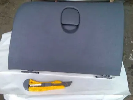Cum de a trage panoul frontal (de bord), piele artificiala (kozhzamom) sau vinil (față) Cum de a trage panoul frontal (de bord), piele artificiala (kozhzamom) sau vinil