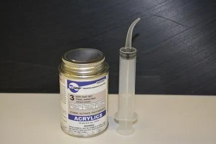 Adeziv pentru descrierea Plexiglas și comentarii (caracterizate prin planeitate perfectă) Adeziv pentru descrierea Plexiglas și recenzii
