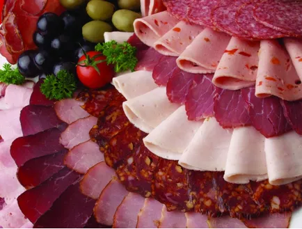 Design-ul frumos de carne și brânzeturi produse în casă