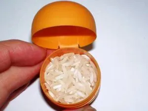 Rattle cu mâinile lor