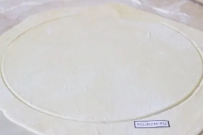 Pizza cu ciuperci de pui și - un pas cu pas reteta pentru modul de a găti cu fotografii (ciuperci) Pizza cu ciuperci de pui și - un pas cu pas reteta pentru modul de a găti cu fotografii