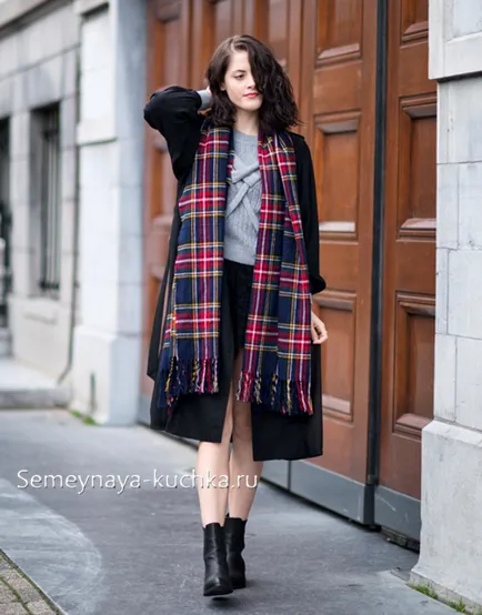 Salul și eșarfă pe strat (25 de idei cum de a lega), o mână de familie (Scarf) Salul și eșarfă pe strat (25 de idei cum de a lega), o mână de familie