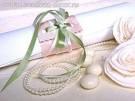 Invitatie cu mâinile sale pe o nunta de defilare (invitație) Invitație la nunta cu mâinile sale o defilare