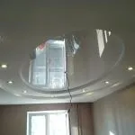 Repararea și plafon decor în apartament