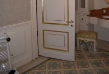 Restaurare de uși din lemn cu mâinile lor, pentru a restabili vechiul video de la domiciliu