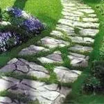 Cărări de grădină cu mâinile lor de la o formă gelificat, zonă suburbană (cale de grădină) Cărări de grădină cu mâinile lor de la o formă gelificat, zonă suburbană