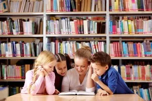 Cele mai bune cărți pentru adolescenți (adolescent pentru a citi) Cele mai bune cărți pentru adolescenți