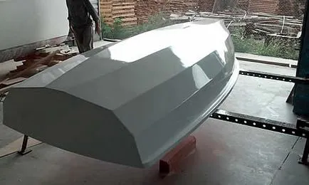 iahturi built-autopropulsare, bărci și iubitorii de barca (navă) iahturi built-autopropulsare, bărci și iubitorii de barca
