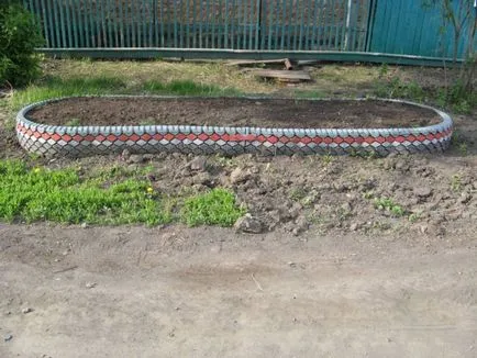 Creați frontiere pentru paturi de flori cu propriile lor mâini - o fotografie și video exemple (frontiere pentru paturi de flori, cu propriile lor mâini) Crearea frontiere pentru paturi de flori cu propriile lor mâini - o fotografie și video exemple