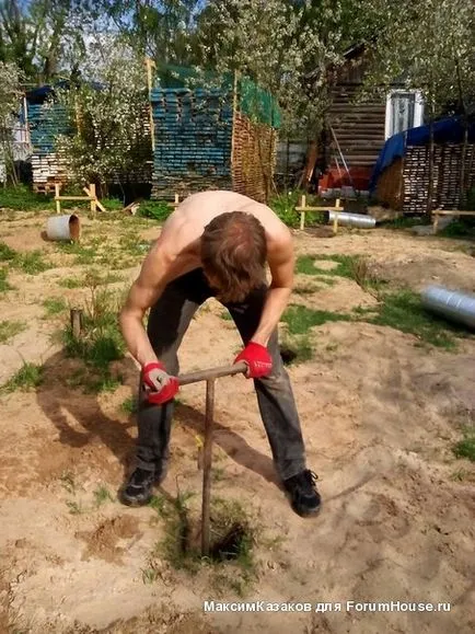 Fundația TISE cu Pile mâinile lor (lor) Fundația Pile TISE propriile mâini