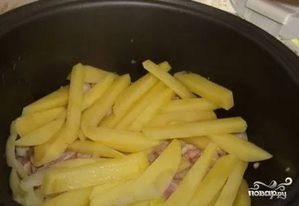cartofi tocana multivarka - Redmond - un pas cu pas reteta cu fotografii de pe