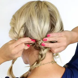 5 coafuri elegant pentru par de lungime medie, cosmopolitan (medie) Journal 5 coafuri elegante pentru par de lungime medie, revista cosmopolită