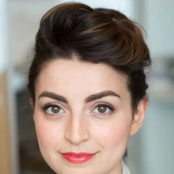 5 coafuri elegant pentru par de lungime medie, cosmopolitan (medie) Journal 5 coafuri elegante pentru par de lungime medie, revista cosmopolită