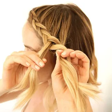 5 coafuri elegante pentru par de lungime medie, revista cosmopolită (lungime) 5 coafuri elegante pentru par de lungime medie, revista cosmopolită