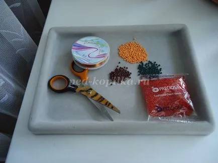 șirag de mărgele fluture