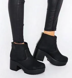 Boots - pantofi este pentru fashioniste adevărat