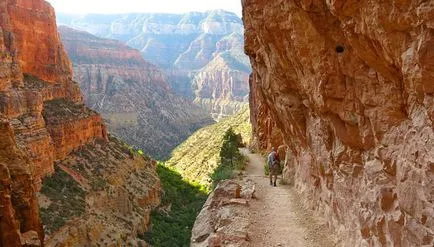 Grand Canyon, un mare Grand Canyon în Statele Unite ale Americii (mare) Grand Canyon, un mare Grand Canyon din SUA