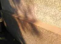 Cum de a decora exteriorul casei subsol