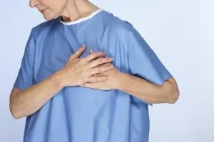 Ce se află în centrul de partea stângă și se poate imbolnavi (partea stanga a inimii) Ce se află în centrul de partea stângă și poate răni