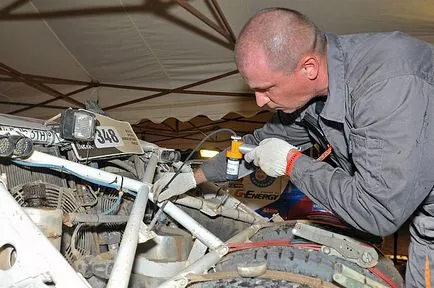 De ce am nevoie pentru a participa la raliu-maraton „Dakar“ (trebuie să ia o) De ce am nevoie pentru a participa la raliu-maraton „Dakar“