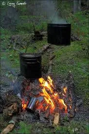 Ce delicios poate găti peste un foc de tabără (posibil) Ce gustoase vă puteți pregăti pe foc