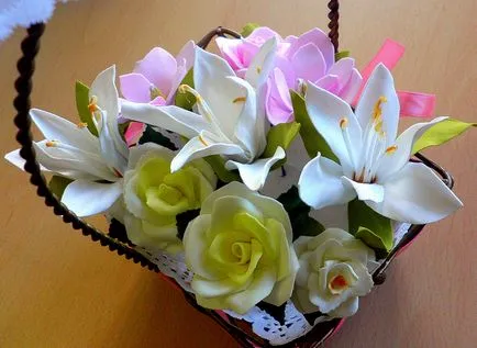 Flori de la foamirana de fabricație de master-class și microni, puțin cu mâinile, și video de câmp (flori) Flori de la foamirana de fabricație de master-class și microni, puțin cu mâinile, și video din domeniu