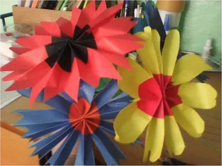 Flori de hartie