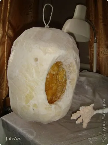 Bun chestii Cabana și un stup de albine, artiști de țară