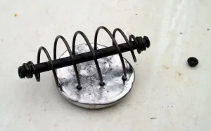 Fac alimentatoare alimentatoare cu propriile lor mâini - face un alimentator de metal, nu din plastic