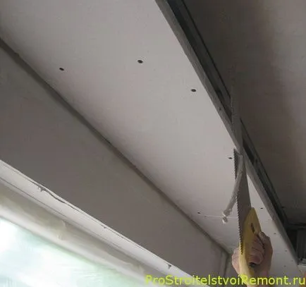 Plafonul cu mâinile sale, despre construcția și repararea