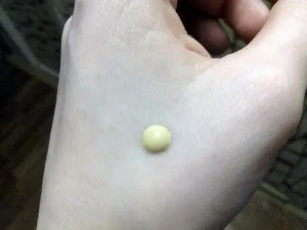 Două cremă Chanel vitalumiere aqua și perfecțiune Lumiere - comentarii cosmetice (crema) Două crema Chanel vitalumiere aqua și Lumiere perfecțiune - despre cosmetice comentarii