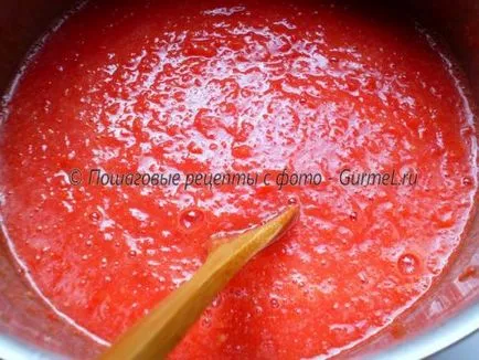 Fasole in sos de tomate pentru iarna