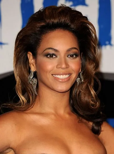 Evoluția imaginii Beyonce modul de a schimba coafura si make-up celebritati