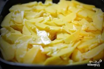 Pastrav la cuptor cu cartofi - pas cu pas reteta cu fotografii de pe (pas cu pas rețete) Pastrav la cuptor cu cartofi - pas cu pas reteta cu fotografii pe